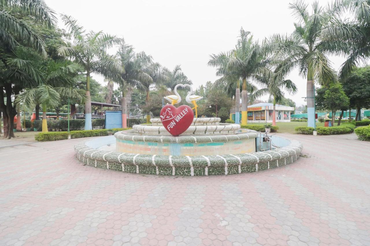 Oyo 19862 The Fun Valley Doiwala Luaran gambar