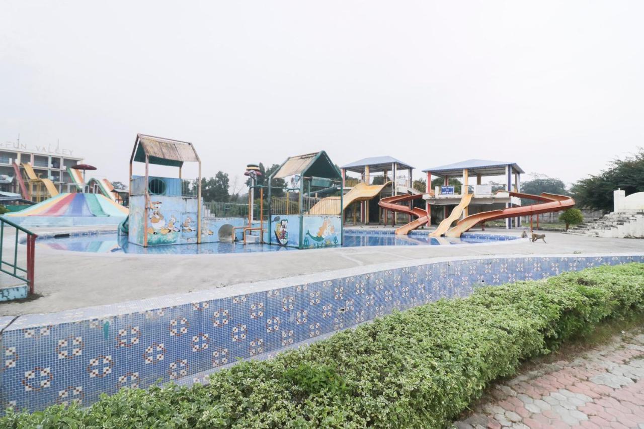 Oyo 19862 The Fun Valley Doiwala Luaran gambar